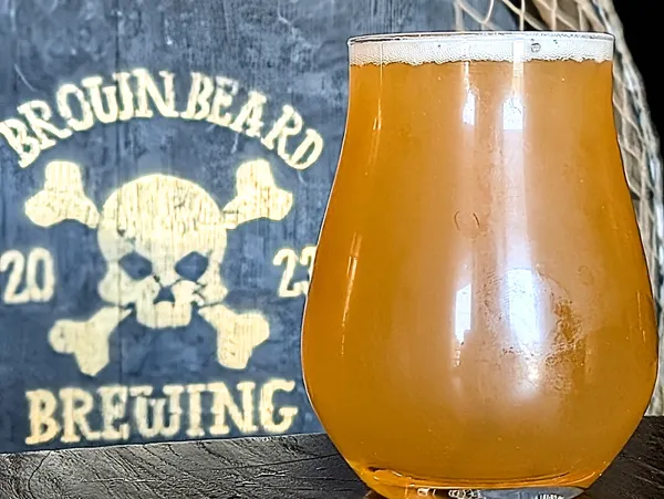 Brown Beard beer glass with Barrel House branding